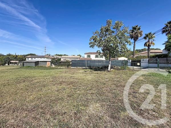 Maison à vendre  4 pièces - 91 m 2   MOUGINS  - 06