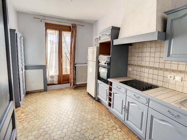 AMBOISE Maison de plain pied 77m² commerces à pieds