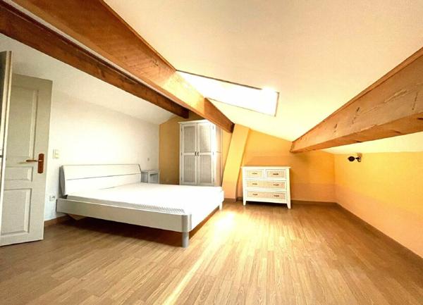 Maison à vendre    3 pièces •  Vallon-Pont-d'Arc