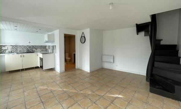 A vendre maison de bourg à La Cheze, proche de l'axe Loudéac/St Brieuc