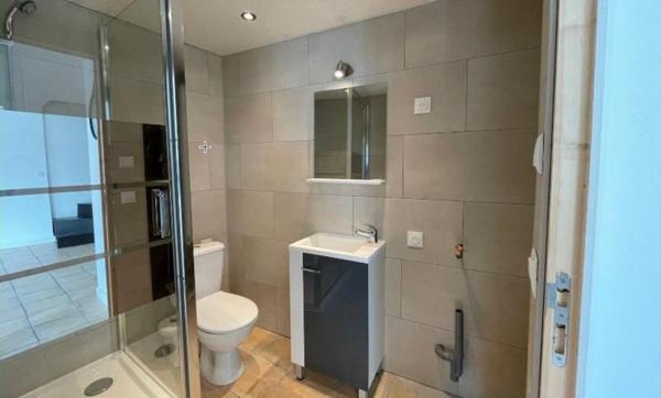 A vendre maison de bourg à La Cheze, proche de l'axe Loudéac/St Brieuc