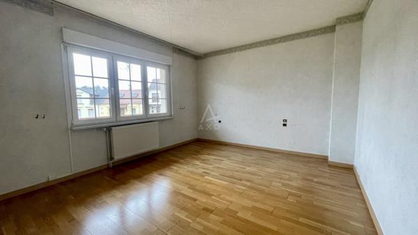 EXCLUSIVITÉ / MAISON INDIVIDUELLE / 150 M2 / 3 CHAMBRES / BUREAUX / SOUS-SOL / 13 ARES DE TERRAIN