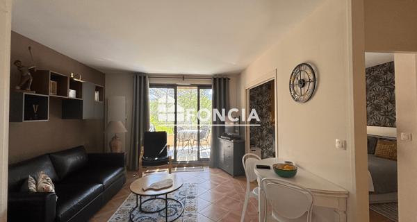 À vendre Appartement 2 pièces 38 m² - Saumane-de-vaucluse 84800