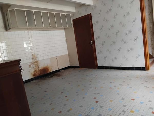 Maison à rénover à Parnoy en Bassigny - 3 pièces, 91 m² sur 1090 m² de terrain