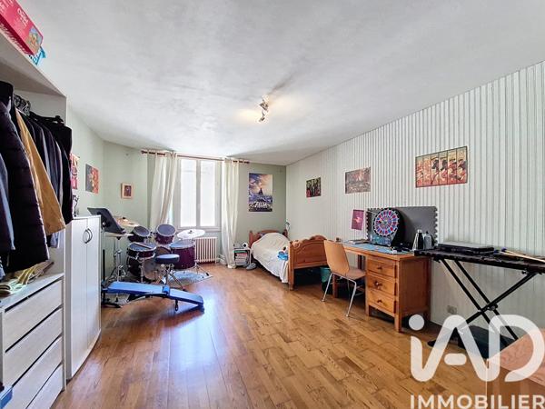 Maison à vendre 7 pièces 168,5 m² Chemillé-en-Anjou
