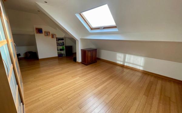 Maison à vendre    6 pièces • 186 m2 Créteil