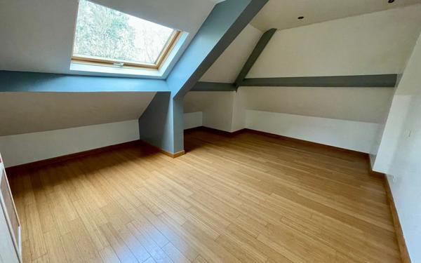 Maison à vendre    6 pièces • 186 m2 Créteil