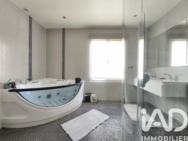 Maison à vendre 7 pièces 175 m² Chelles