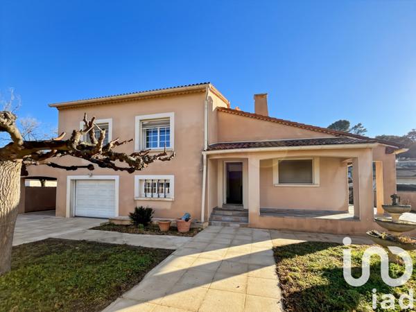 Maison traditionnelle 5 pièces de 150 m² à Bagnols-sur-Cèze (30200)