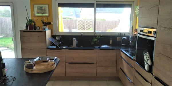 Maison avec jardin , 5 pièces SARZEAU - Quartier St JACQUES (56) - 5 mns à pied de la plage et commerces.