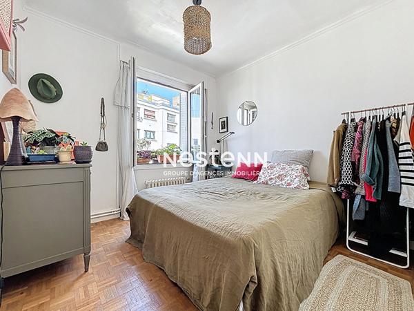 MÉTRO CORENTIN CELTON - Appartement traversant 4 pièces 3 chambres proximité métro en étage