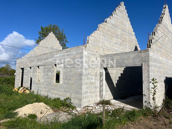 Maison en cours de construction, sur un terrain de 400 m2 à Malansac