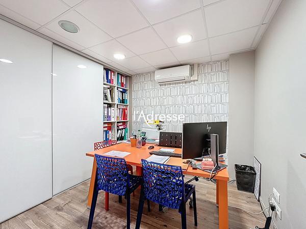 Exclusivité l'Adresse Immobilier - Plaisance du Touch - Local professionnel de 47.80m² avec 1 place de parking en Sous-sol - Place Bombail