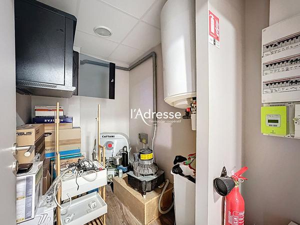 Exclusivité l'Adresse Immobilier - Plaisance du Touch - Local professionnel de 47.80m² avec 1 place de parking en Sous-sol - Place Bombail