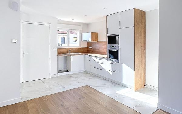 Maison à louer    4 pièces •  Thuir