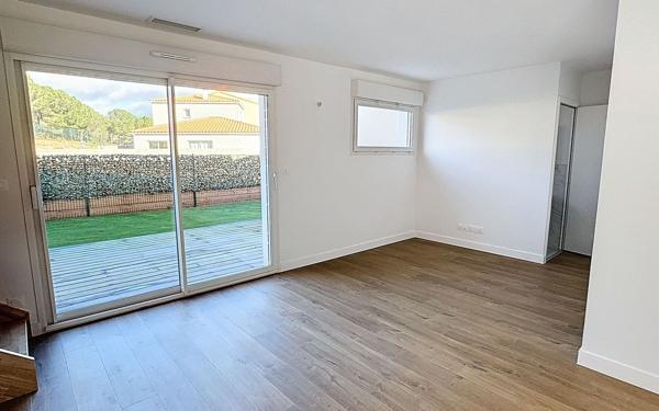 Maison à louer    4 pièces •  Thuir