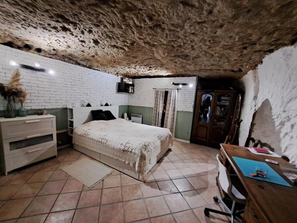 MAISON SEMI TROGLODYTE  125 M²