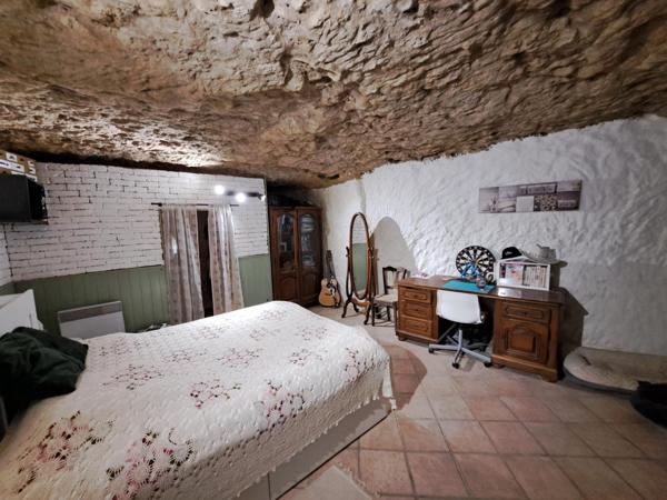 MAISON SEMI TROGLODYTE  125 M²