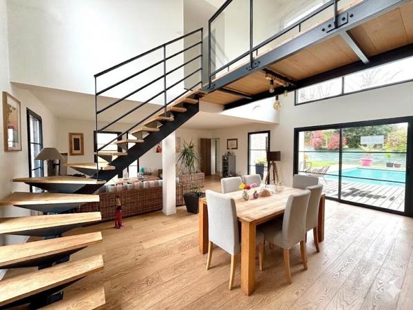Superbe Maison Moderne à Arcangues – Calme et Lumière