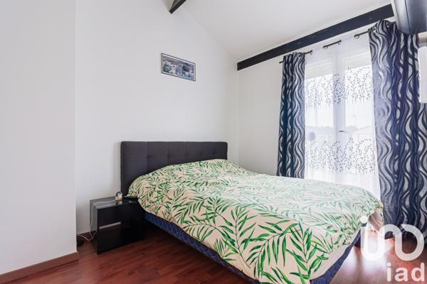 Maison 3 pièces de 80 m² à Saint-Pierre-lès-Nemours (77140)