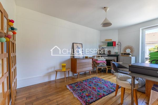 MEULIÈRE 7 pièces, 140m² en CENTRE-VILLE