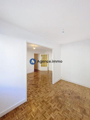 À vendre - T3/4, 4 pièces situé à La Riche (37520)