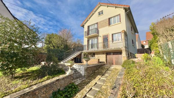 MAISON 7 PIÈCES 133 M² À ATHIS-MONS, GRAND JARDIN ET FORT POTENTIEL