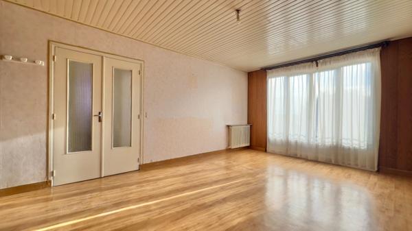 MAISON 7 PIÈCES 133 M² À ATHIS-MONS, GRAND JARDIN ET FORT POTENTIEL