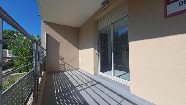 Appartement Arles 2 pieces 38 m2 Quartier Semestre