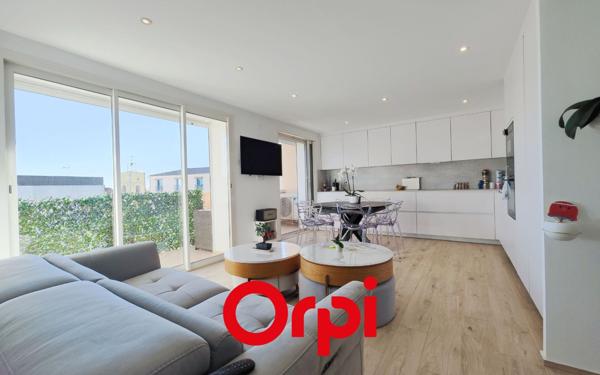 Appartement à vendre    3 pièces • 56 m2 Bandol