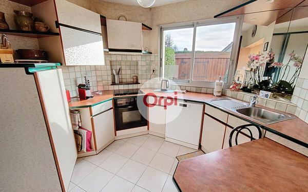 Maison à vendre    5 pièces •  Theix