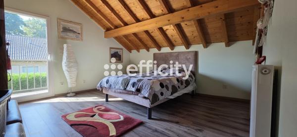 Maison
         6 pièces
        - 179 m² 689 000 € *