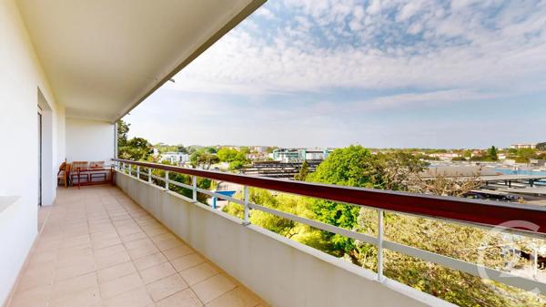 Appartement T3 à vendre  3 pièces - 67,43 m 2   ANGLET  - 64