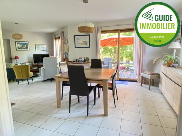 SOUS COMPROMIS DE VENTE. MAISON SUR SOUS-SOL TOTAL AU CENTRE-VILLE DE GUIDEL.