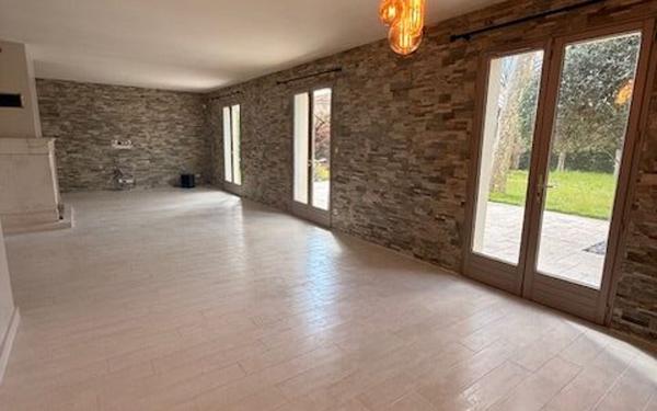 Maison à louer    6 pièces • 168,54 m2 Vourles