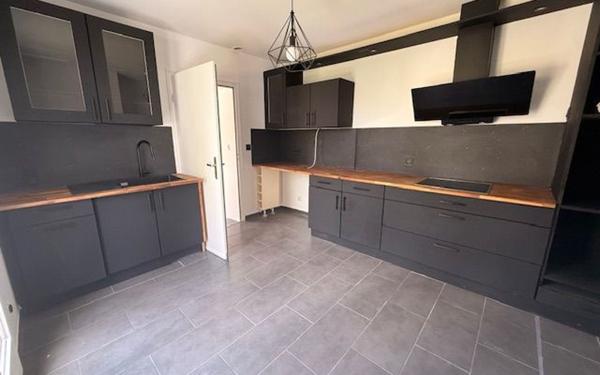 Maison à louer    6 pièces • 168,54 m2 Vourles