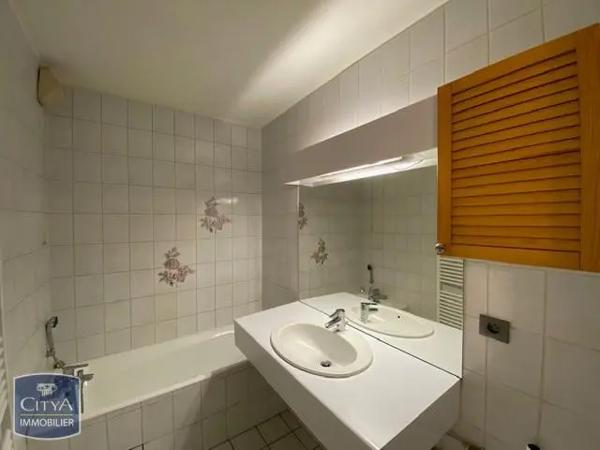 Appartement à louer 3 pièces 76.92m² Grenoble (38000)