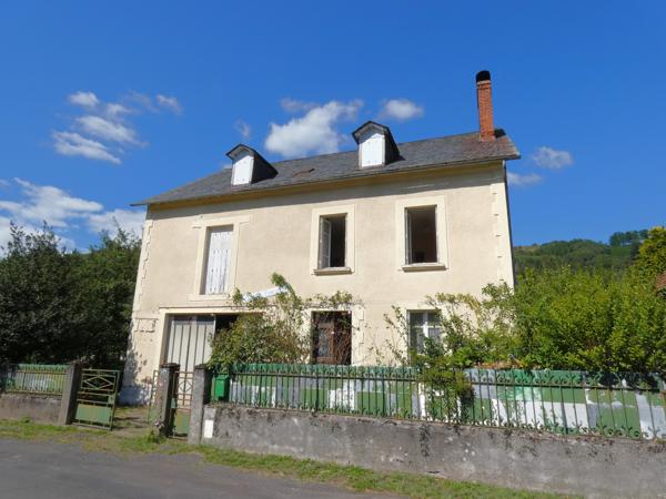 Maison à vendre à Saint-Martin-Valmeroux (15140) - Cantal