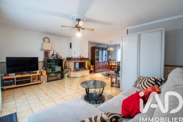 Maison à vendre 5 pièces 109 m² Épône