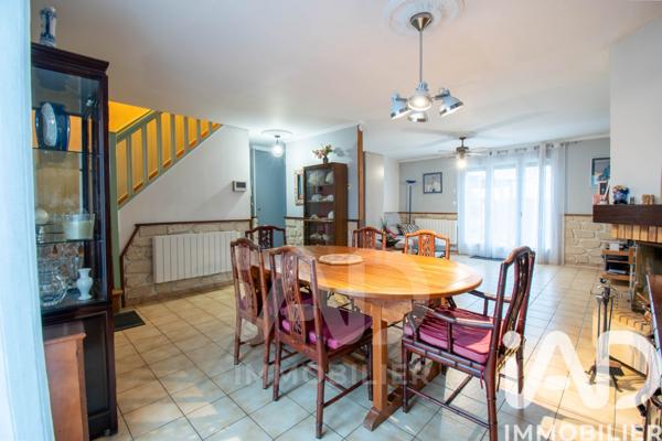 Maison à vendre 5 pièces 109 m² Épône