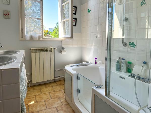 Maison à vendre à Saintes (17100) - Charente-Maritime