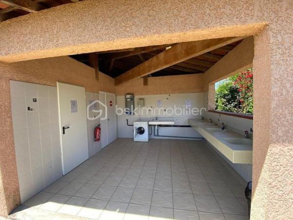 Terrain commercial de 26 593 m²