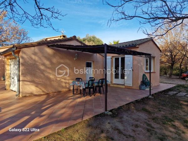 Terrain commercial de 26 593 m²