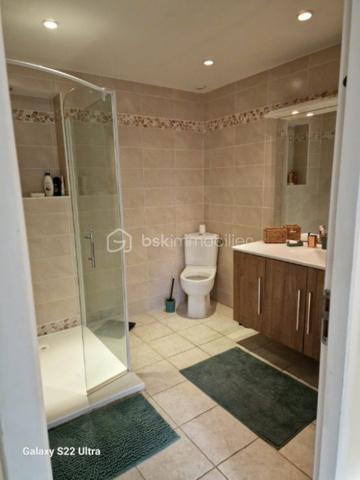 Terrain commercial de 26 593 m²