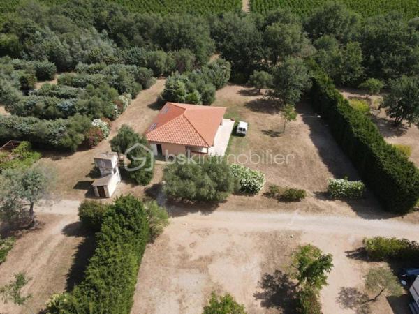 Terrain commercial de 26 593 m²