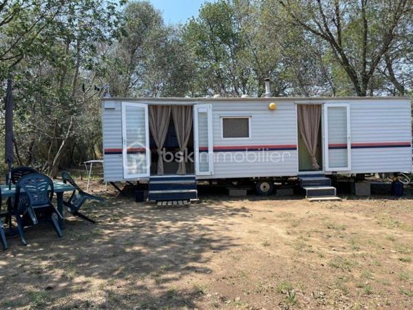 Terrain commercial de 26 593 m²