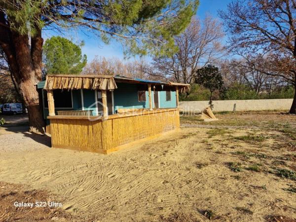 Terrain commercial de 26 593 m²