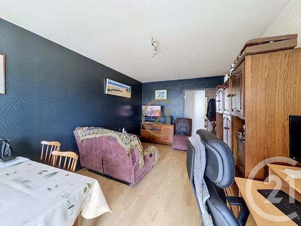 Appartement F3 à vendre  3 pièces - 66,96 m 2   HERICOURT  - 70