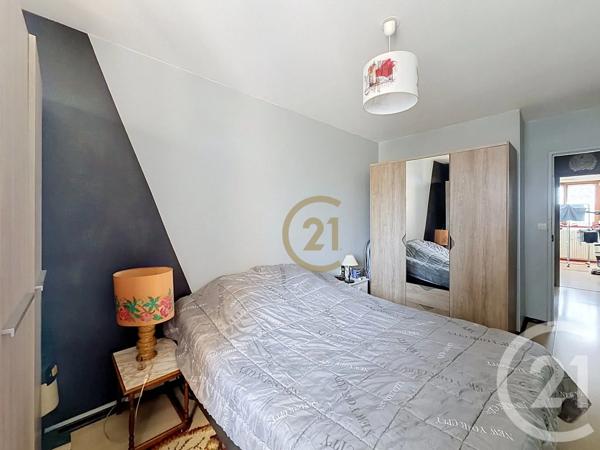 Appartement F3 à vendre  3 pièces - 66,96 m 2   HERICOURT  - 70