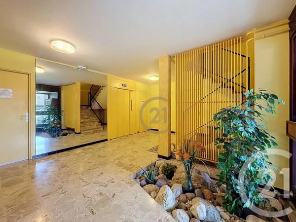 Appartement F3 à vendre  3 pièces - 66,96 m 2   HERICOURT  - 70